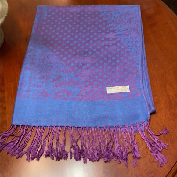 Women scarf